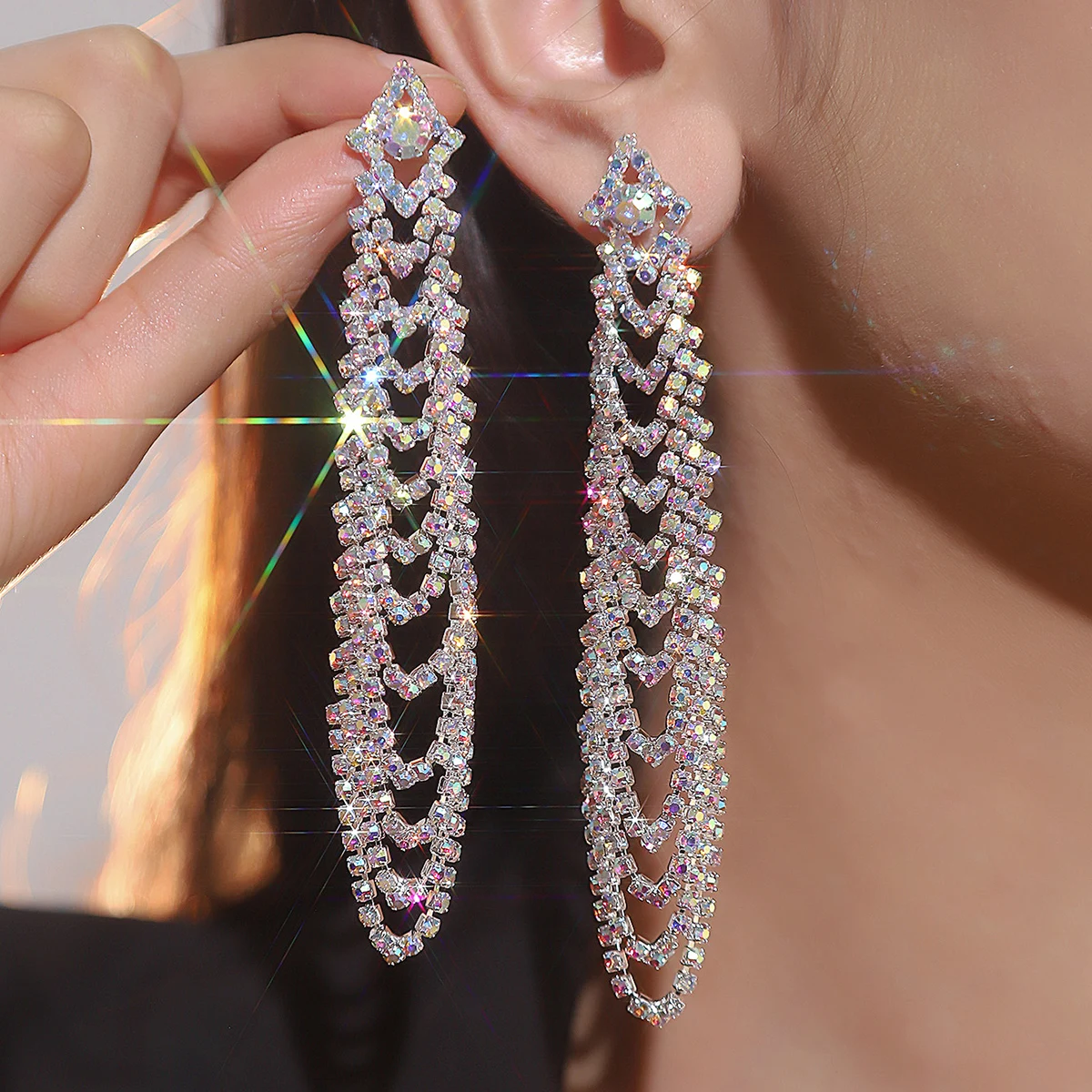 New Luxury Blue Colorful Long Tassel Earrings for Women Bridal Dangle Earrings Full Rhinestone Party Earring Wedding