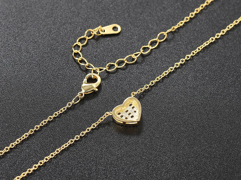 Aesthetic Pendant Necklaces for Women Korean Crystal Heart Gold Color Female Choker Chain on The Neck Jewelry Accessories N564