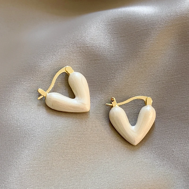 2025 New Design French Romantic Flowing Enamel Heart Pendant Earrings For Women‘s Sweet Romantic Jewelry Fashion Accessories