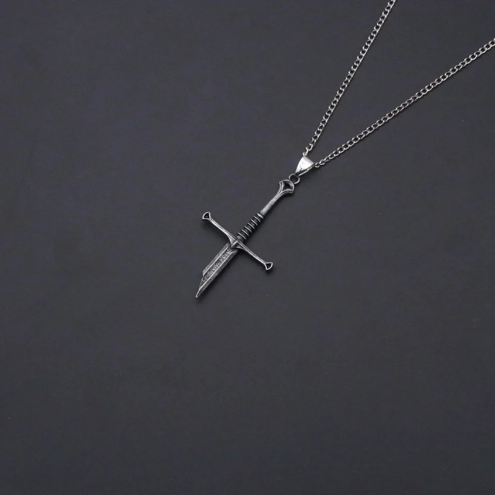Vintage Narsil Broken Sword Necklace For Men Women Moveis Jewelry Cosplay Cool Punk Sword Pendant Necklace Accessories Gift