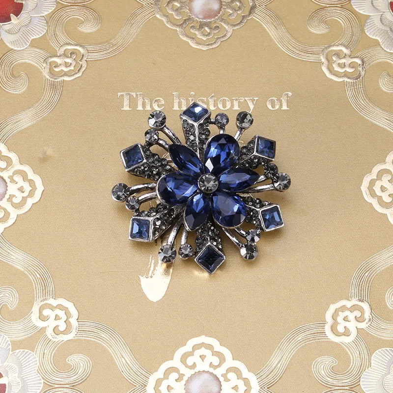 Baroque Vintage Cross Pearl Rhinestone Brooches Pins For Women Lady Luxury Exquitsite Badges Retro Wedding Party Corsage Brooch