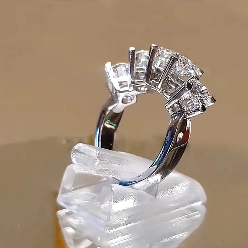 Huitan Brilliant 5 Round Cubic Zirconia Design Women's Rings for Engagement Wedding Luxury Silver Color Band New Trendy Jewelry