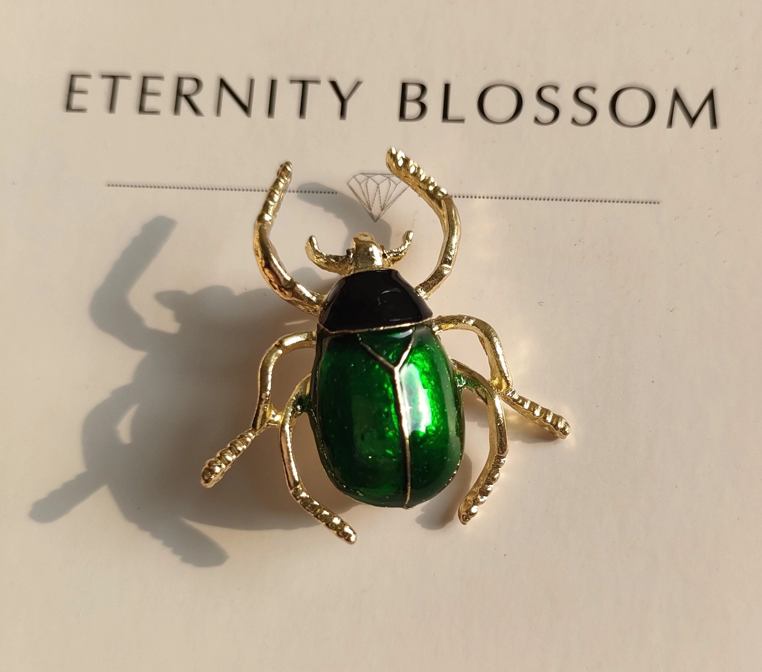 SHMIK Vintage Bee Beetle Brooches For Women Men Insect Palace Badges Fashion Clothing Coat Brooch Pin Unisex Retro Jewelry Pin