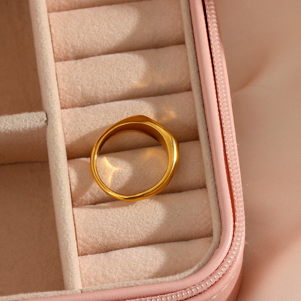 E.B.belle New Waterproof Stainless Steel Oval Face 3A Zircon Paved Star Ring Water Resistant 18K Gold Plated Rings For Lady