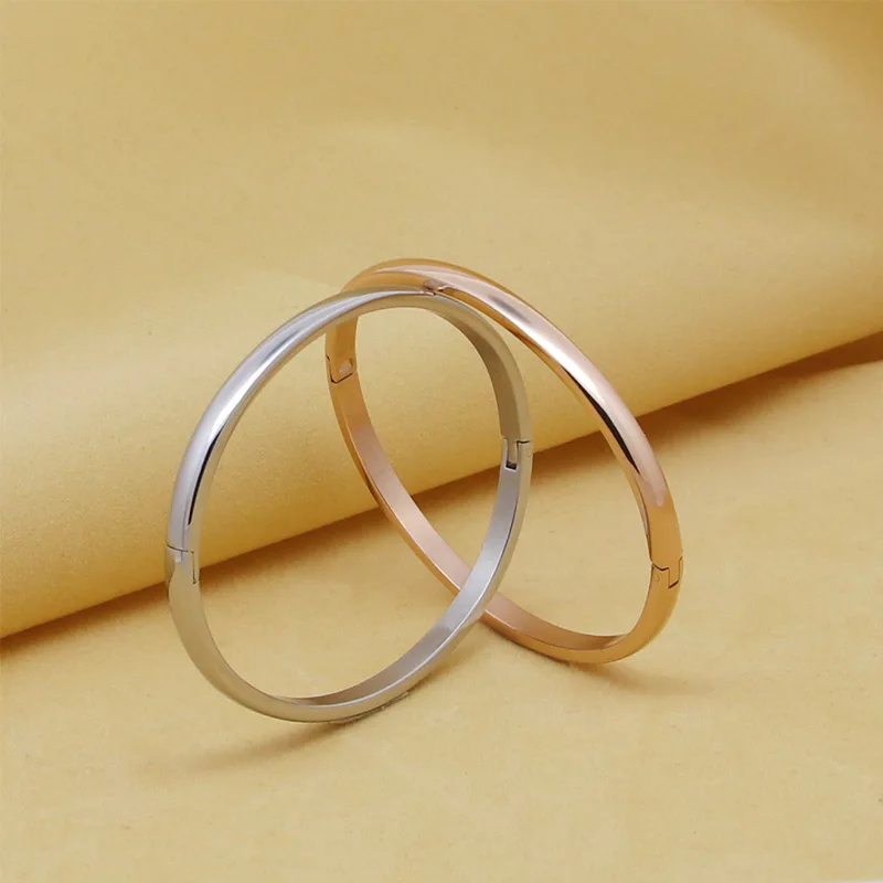 Best-Selling Jewelry Oval Shape Stainless Steel Bracelets Parent-Child Series Love Bangle for Women Party Gifts Wholesale