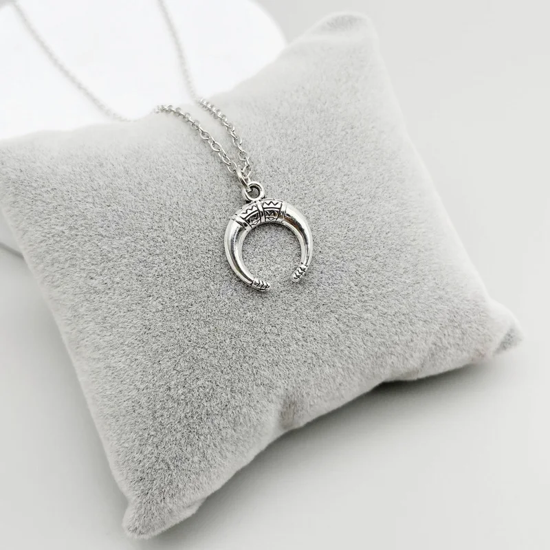 2021 Fashion 5 Designs Moon Pendant Chain Female Necklace For Wholesale Friendly Gifts Jewelry Women Necklace Drop Shipping