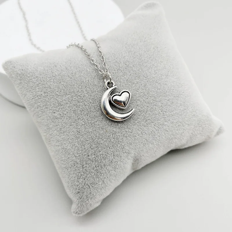 2021 Fashion 5 Designs Moon Pendant Chain Female Necklace For Wholesale Friendly Gifts Jewelry Women Necklace Drop Shipping