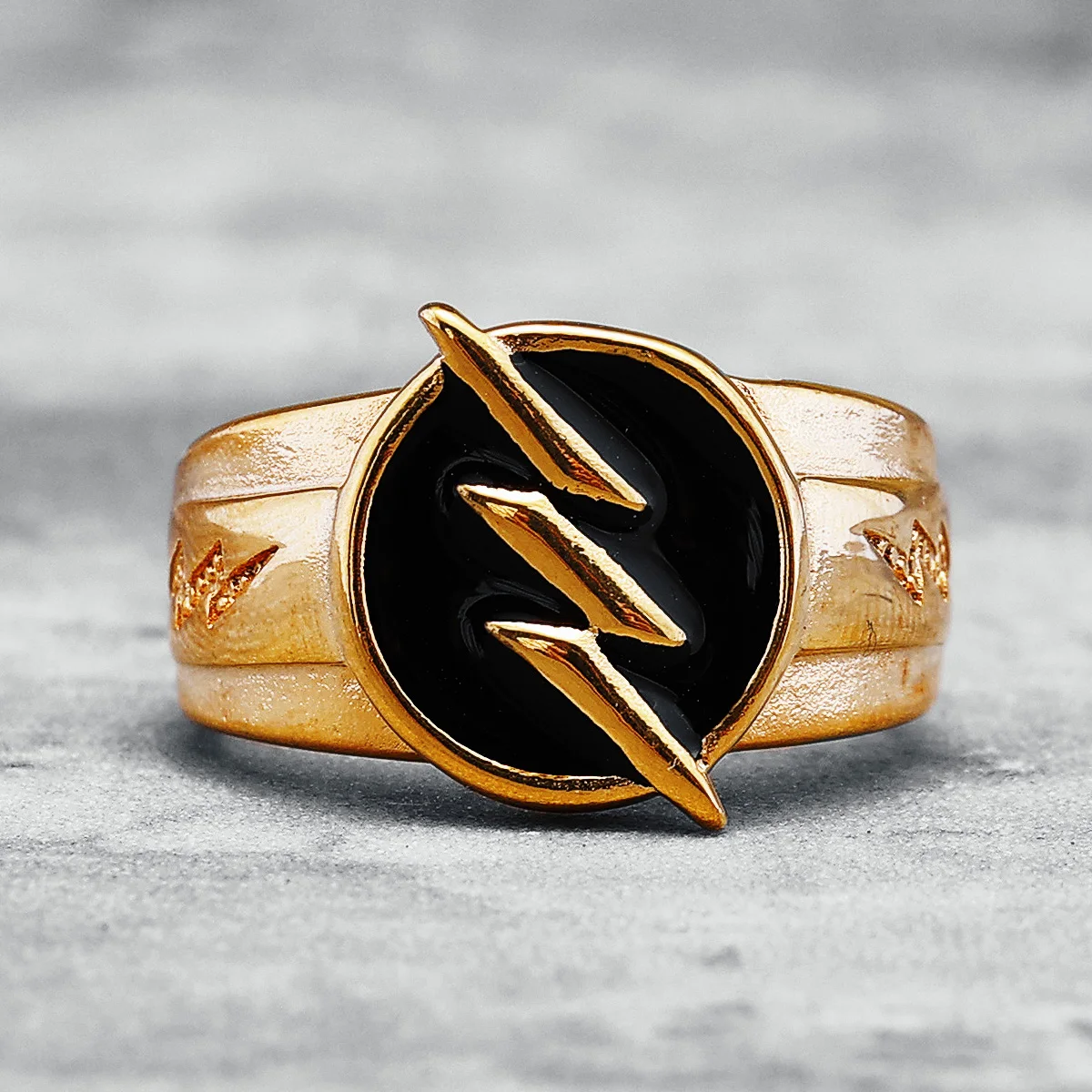 Golden Lightning Men Rings 316L Stainless Steel Ring Hip Hop Golden Plated Classic for Friend Couple Jewelry Best Gift Wholesale