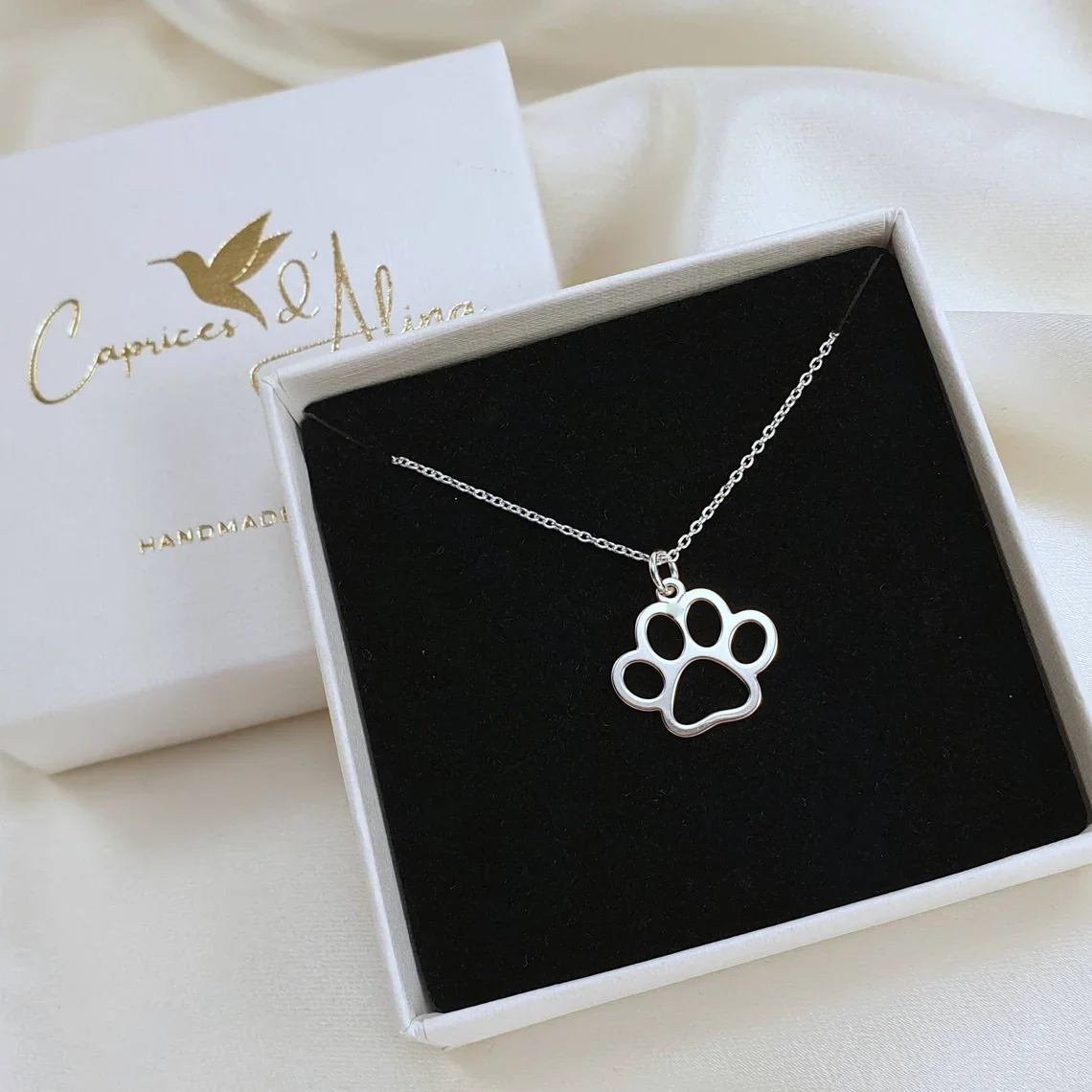 Paw Print Necklace Dainty PawPrint Pendant Gift for Dog Mom Cat Lover Vet Dogsitter Puppy Pet Loss Memorial Jewelry