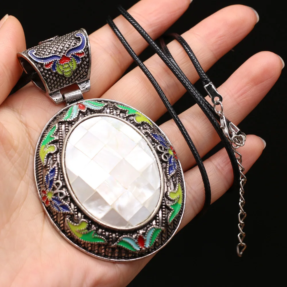 Elliptical Natural Mother of Pearl Shell Pendant Necklace Vintage Ethnic Rose Pink Quartz Charms Necklaces for Women Jewelry