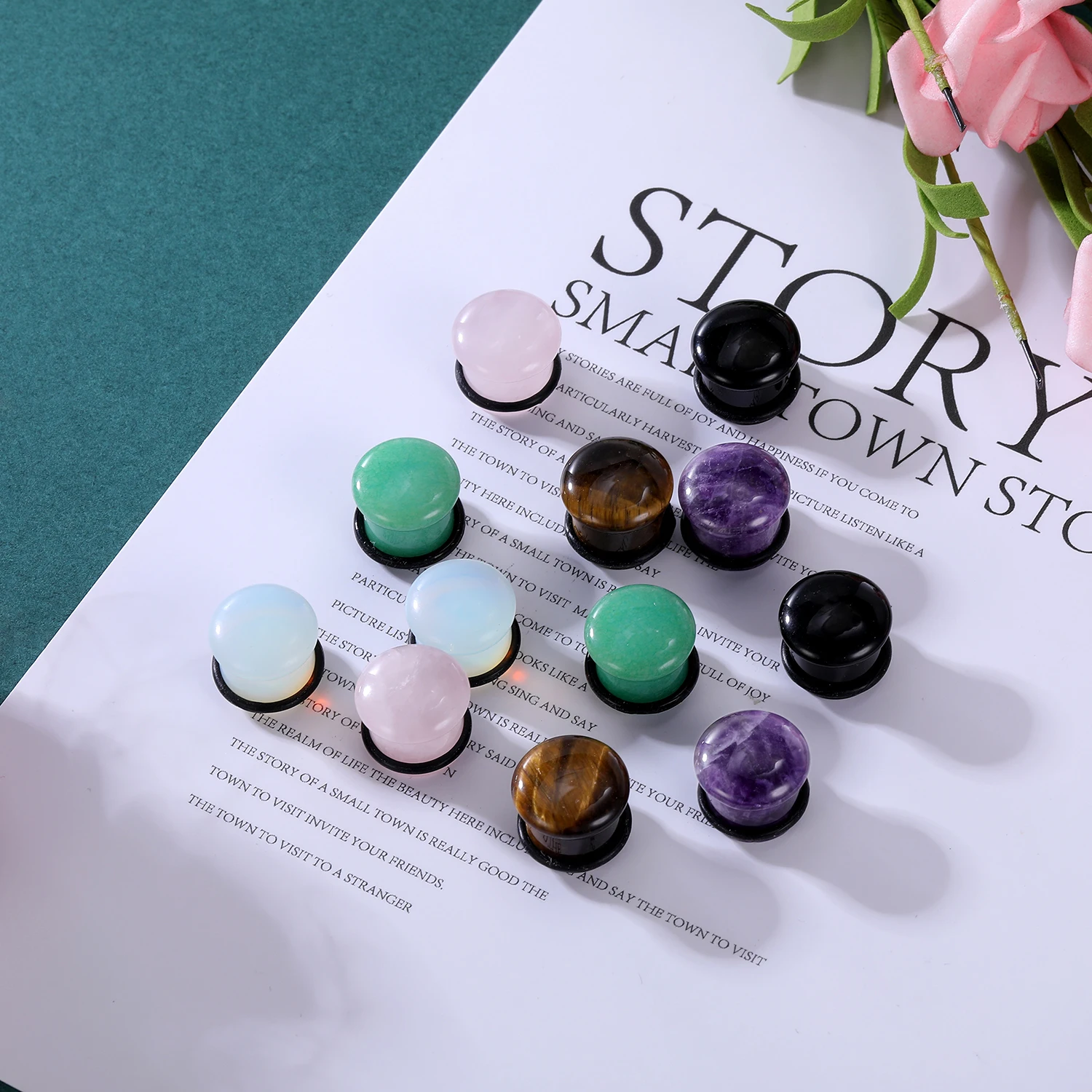 AOEDEJ 1Pair Stainless Steel Ear Tunnel Plugs Zirconia Ear Expander Stretcher Black Crystal Ear Gauges Body Piercing Jewelry