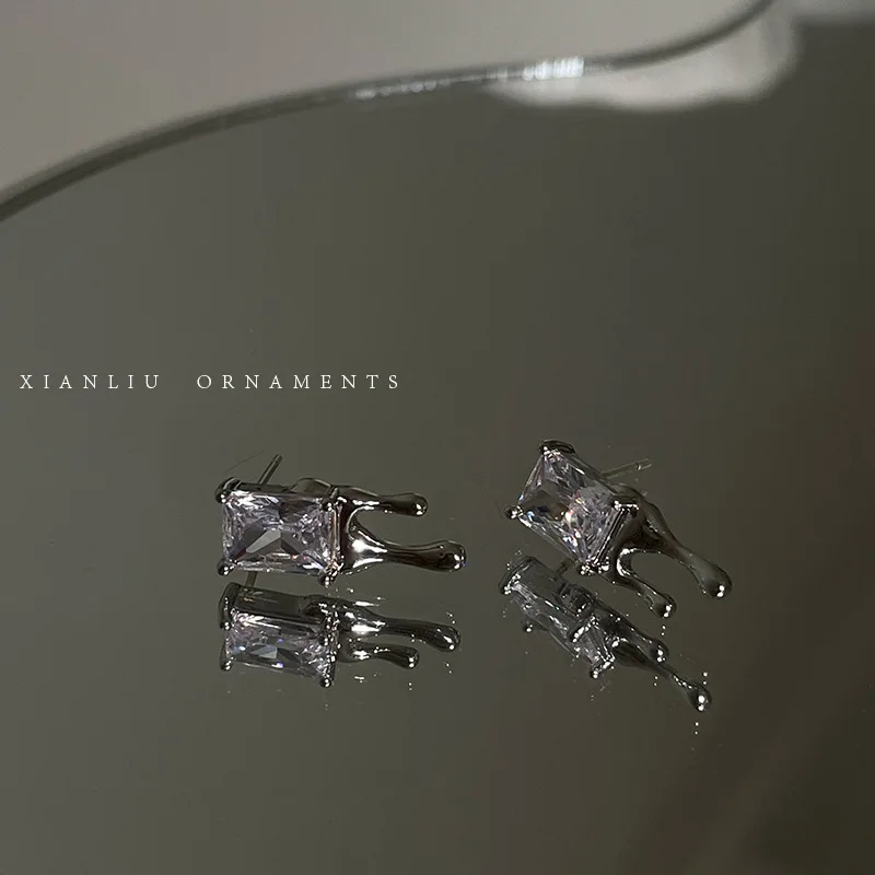 XIYANIKE Sexy Lava Square Zircon Stud Earrings For Women Girl Luxury New Fashion Vintage Ear Jewelry Party Gift pendientes mujer