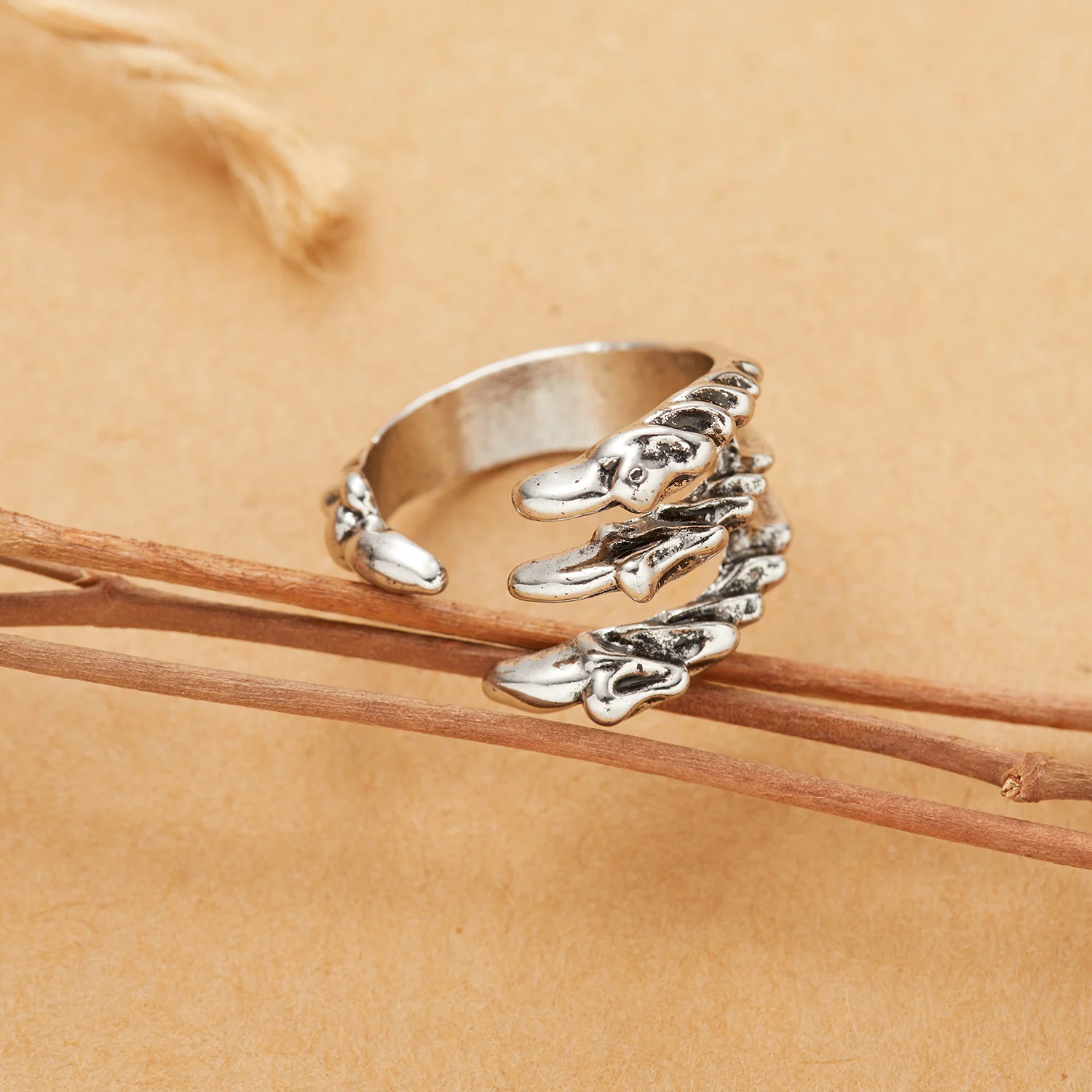 Vintage Chic Rabbit Animal Knuckle Rings for Women Charm Gothic Punk Frog Cat Octopus Opening Finger Rings Fashion Jewelry
