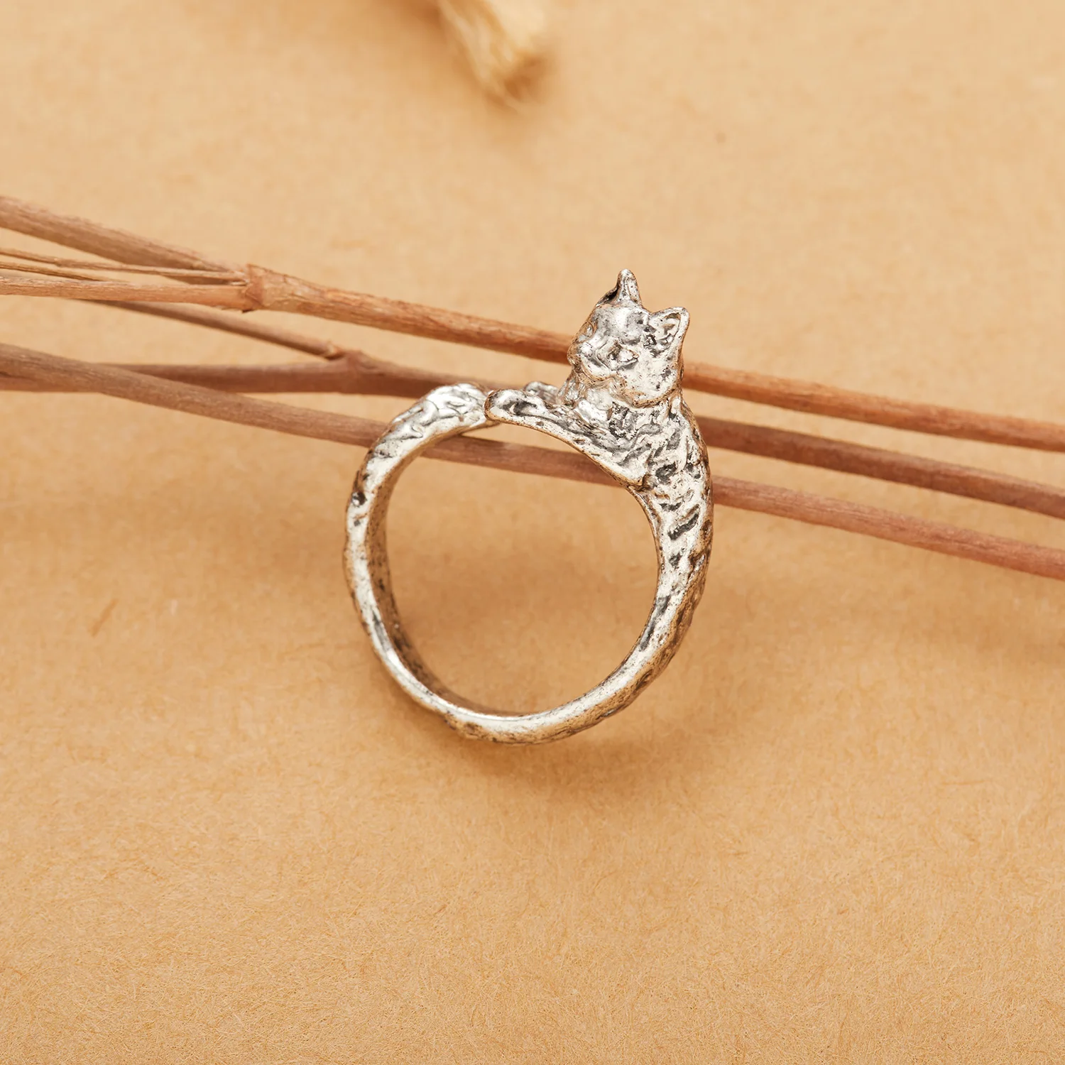 Vintage Chic Rabbit Animal Knuckle Rings for Women Charm Gothic Punk Frog Cat Octopus Opening Finger Rings Fashion Jewelry