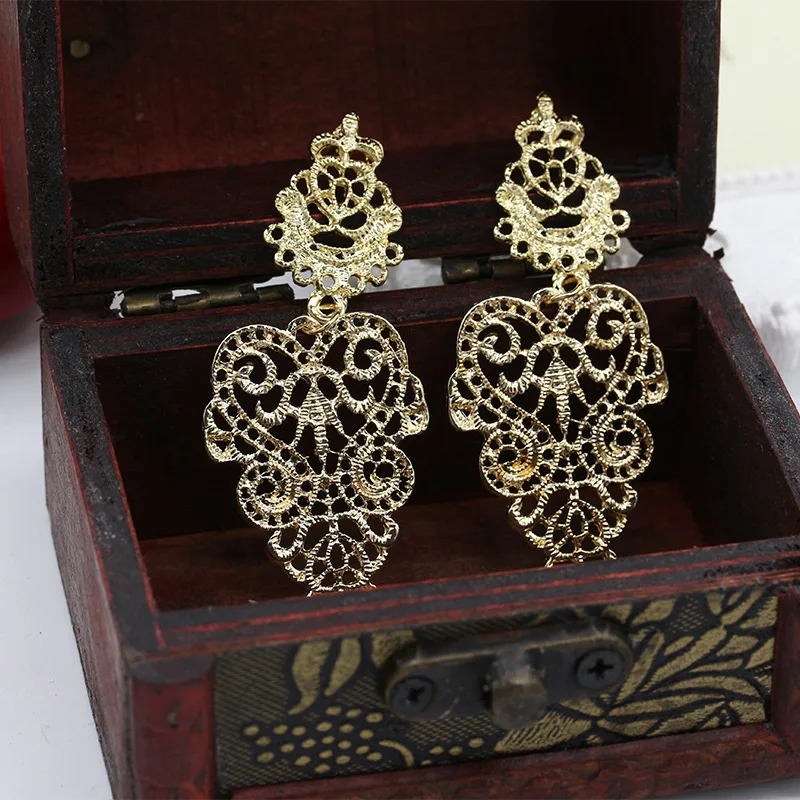 European Fashion Exaggerated Bohemian Hollow Leaves Flower Big Pendants Drop Earrings For Women Jewelry Brincos Bijoux Gift