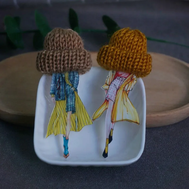 2Pcs/Lot Fashion Brooch For Woman Girl Cute Acrylic Brooch Pins Badge Clothing Accessories High Quality Gifts