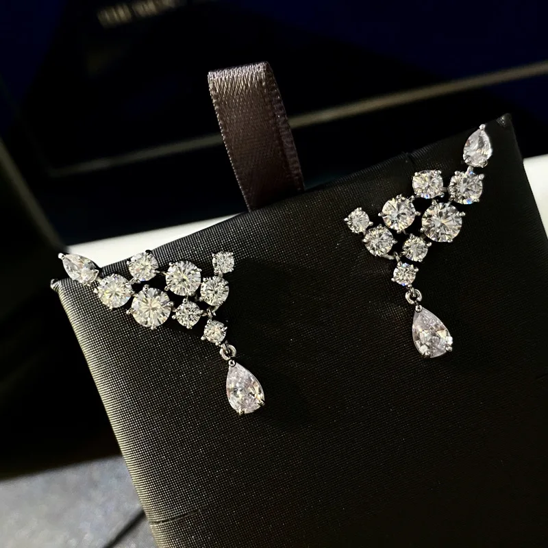 Huitan High-quality Silver Color Dangle Earrings for Women Aesthetic Wedding Accessories Lady's Party Earrings Statement Jewelry