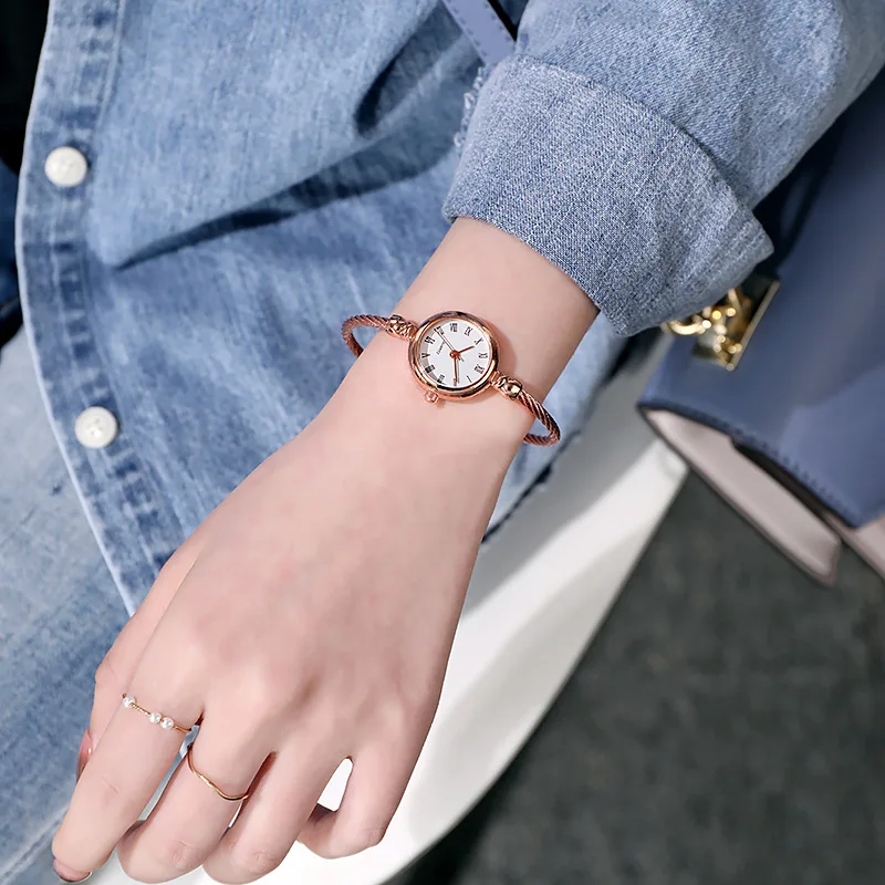 YIKAZE Women Bracelet Watch Retro Gold Bangle Women Watches Stainless Steel Retro Ladies Quartz Wristwatch Clock Dress Watch