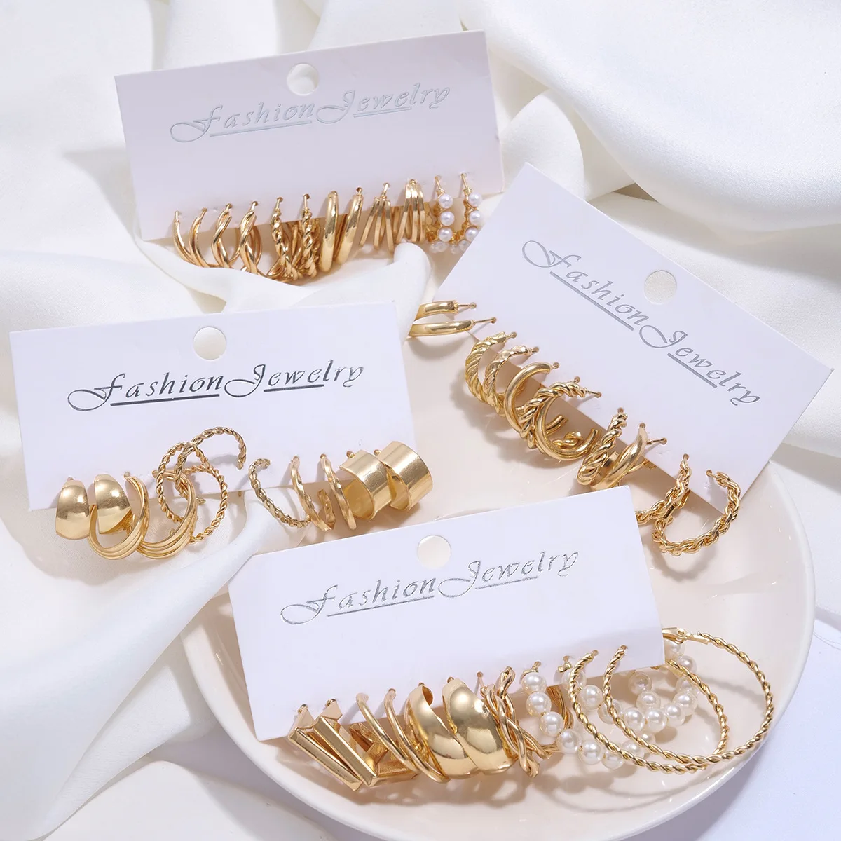 New 24 Pairs Earrings Set for Women Gold Color Bohemia Vintage Pearl Circle Geometric Hoop Earring Trendy Luxury Jewelry Gifts