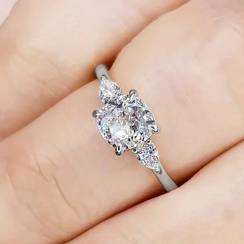 Huitan Cushion Shaped Cubic Zirconia Rings for Women Fashion Contracted Design Wedding Accessories Engagement Rings Hot Jewelry