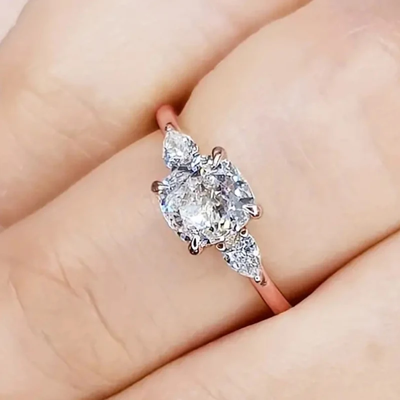 Huitan Cushion Shaped Cubic Zirconia Rings for Women Fashion Contracted Design Wedding Accessories Engagement Rings Hot Jewelry
