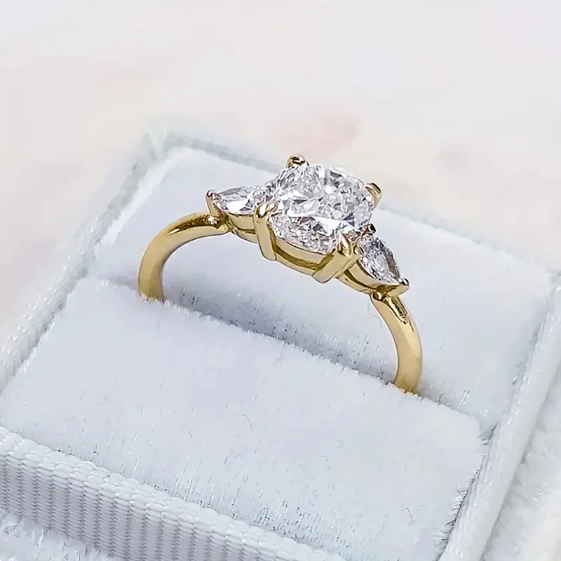 Huitan Cushion Shaped Cubic Zirconia Rings for Women Fashion Contracted Design Wedding Accessories Engagement Rings Hot Jewelry