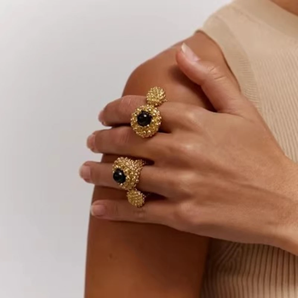 Vintage Gold Plated Black Agate Metal Chunky Open Rings for Women Girls Exaggerated Charm Party Jewelry Accessory