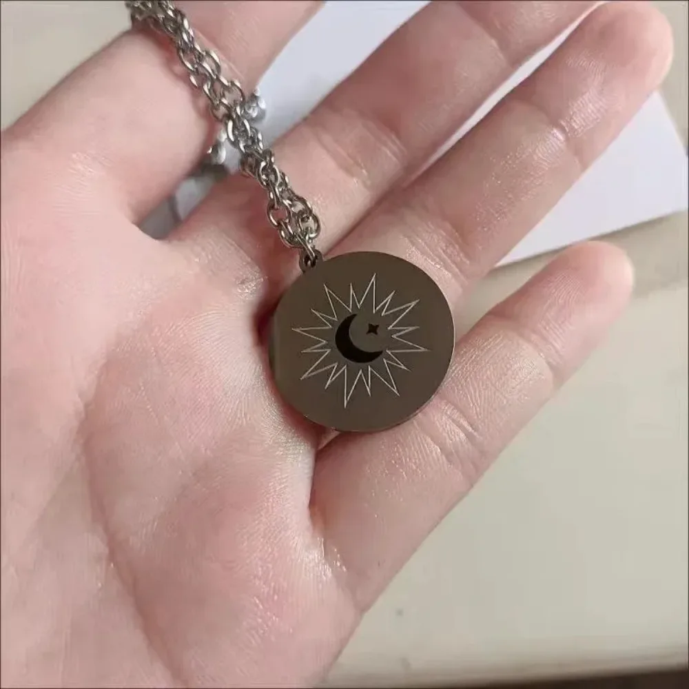 Minimalist Eclipse Role Play Ayan Khaotung Moon Star Round Pendant Necklace Couple Street Niche Jewelry Accessories BirthdayGift
