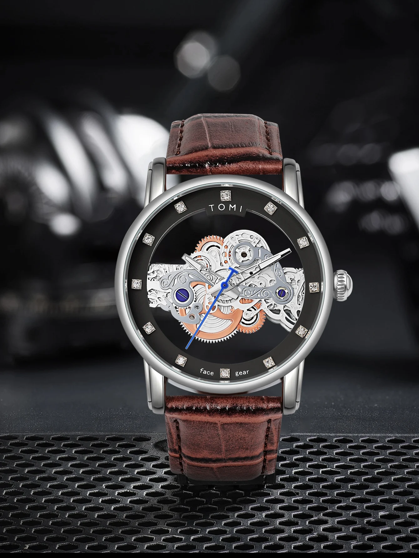 TOMI New Popular Watch Luxury Casual Men's and Women's Watch Hollow Diamond Quartz Watch