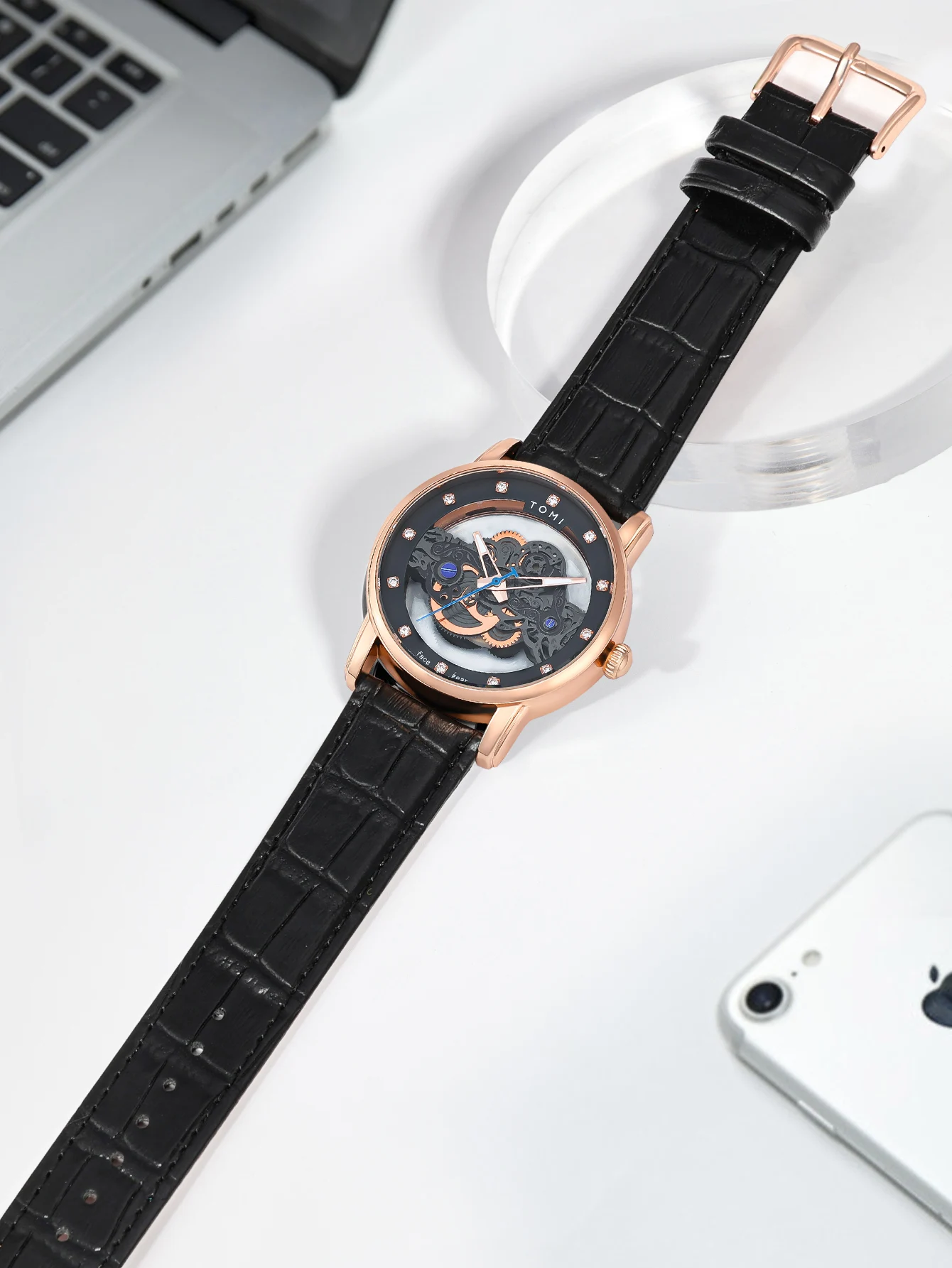 TOMI New Popular Watch Luxury Casual Men's and Women's Watch Hollow Diamond Quartz Watch