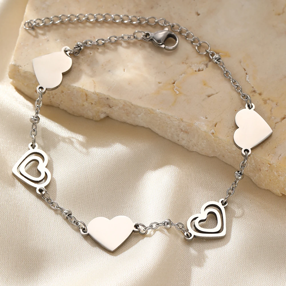 Stainless Steel Bracelets Fresh Double Heart Design Openwork Carving Noble Bracelets For Women Jewelry Luxuries Banquet Gifts