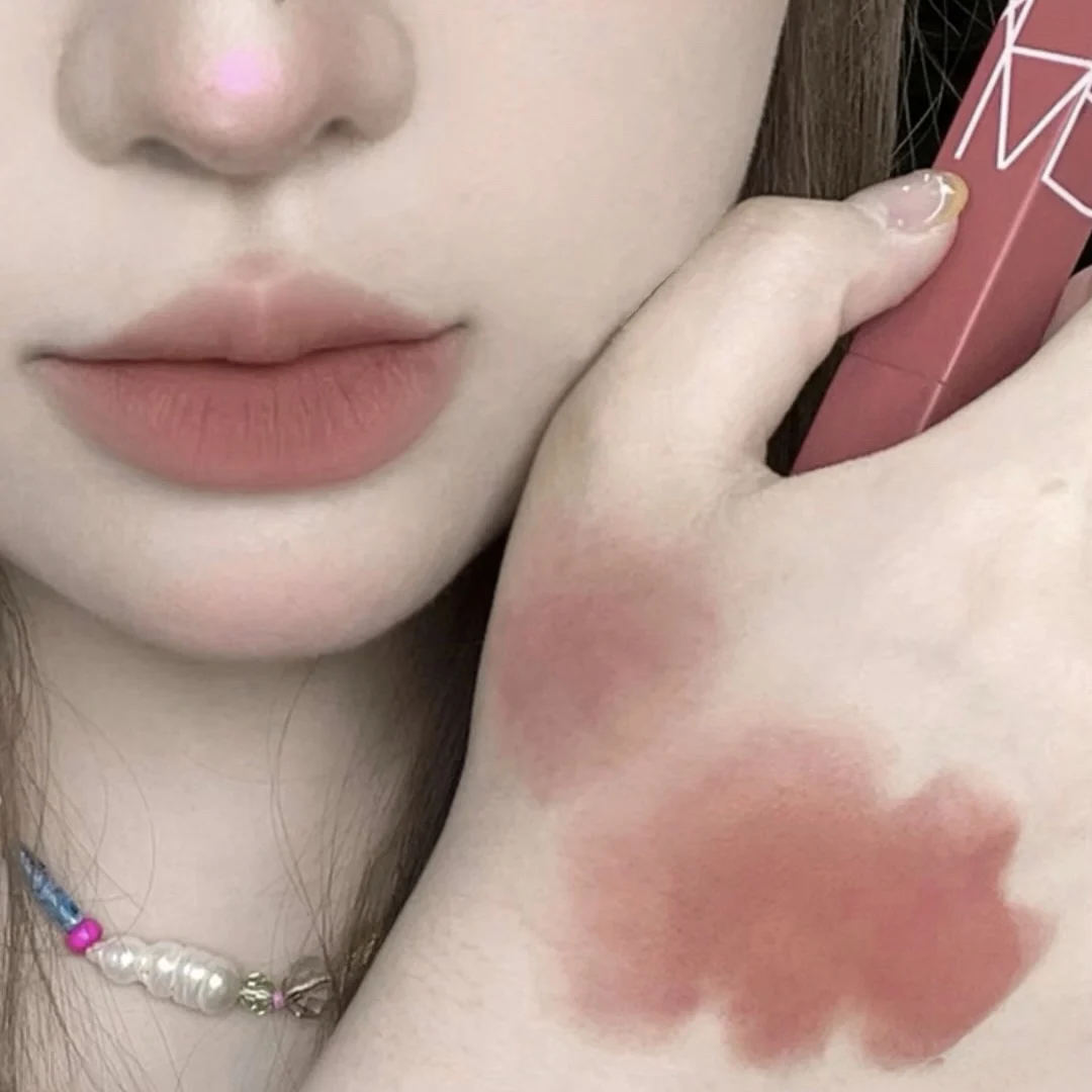 Matte Velvet Thin Tube Lipstick Lasting Waterproof Resistant to Fading Smooth Application, Lip Gloss Lip Balm for Autum&Winter