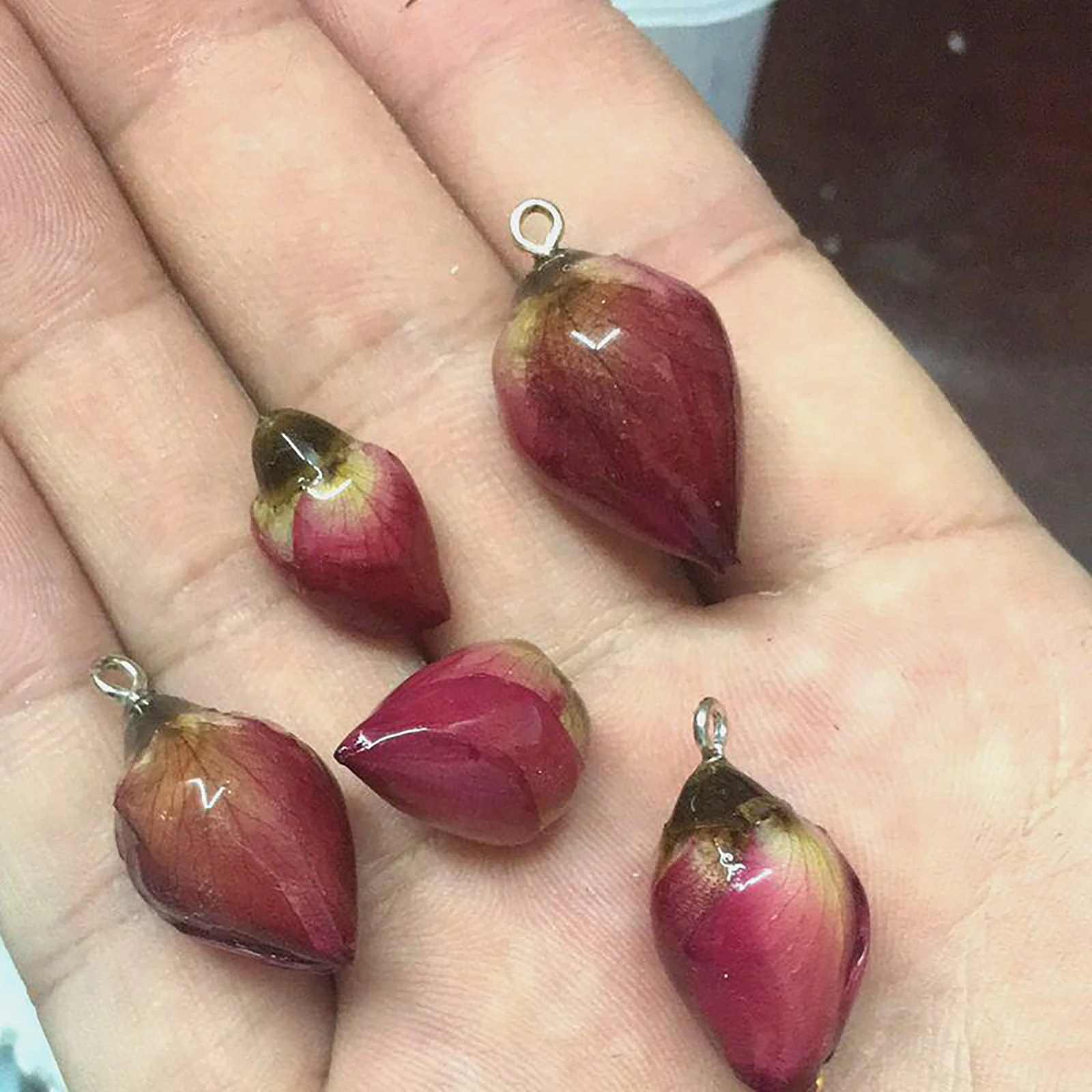 2 PCs Handmade Resin Jewelry Real Flower Charms Petaline Pendants Real Rose Petal Charm For DIY Earring Jewelry Finding Making