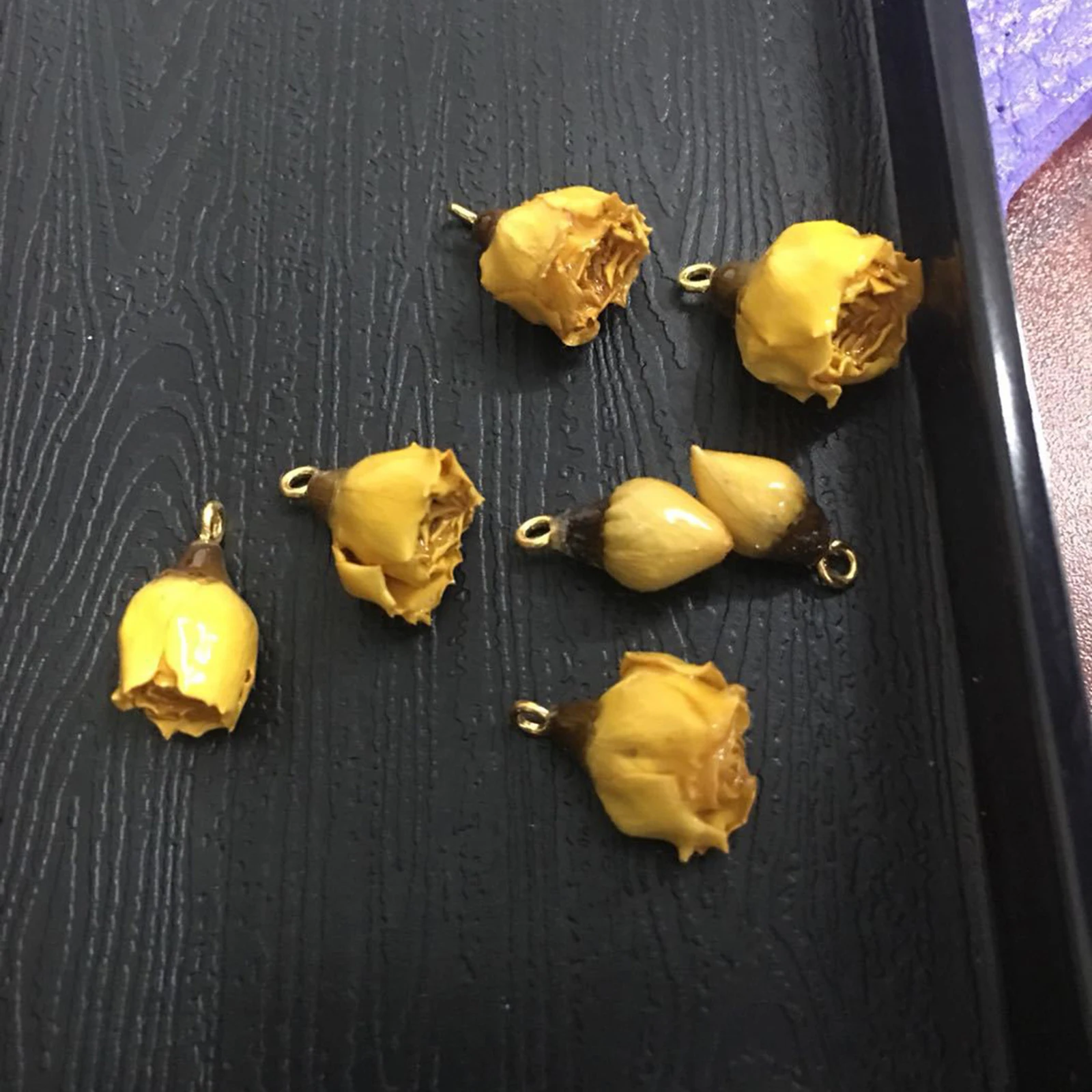 2 PCs Handmade Resin Jewelry Real Flower Charms Petaline Pendants Real Rose Petal Charm For DIY Earring Jewelry Finding Making