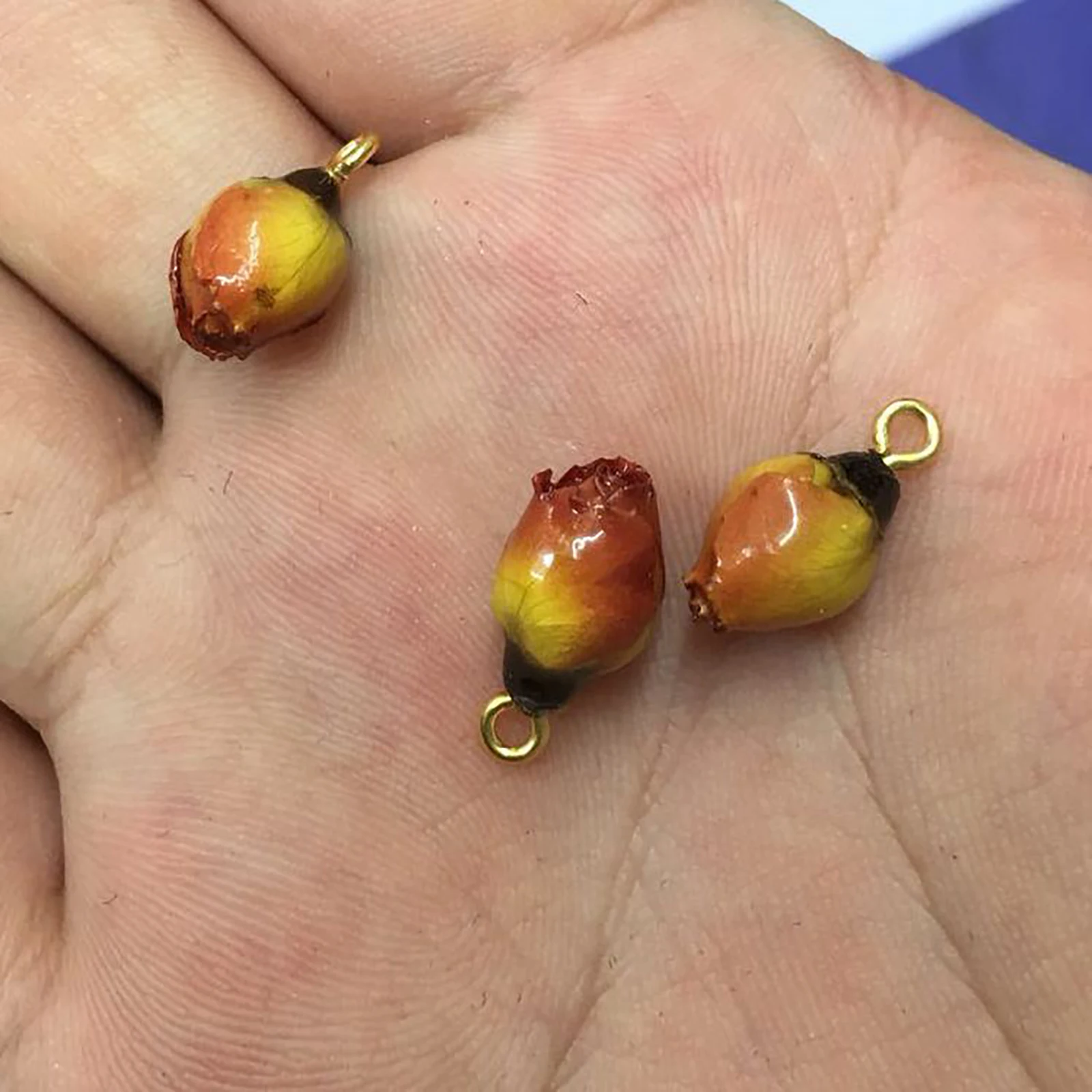 2 PCs Handmade Resin Jewelry Real Flower Charms Petaline Pendants Real Rose Petal Charm For DIY Earring Jewelry Finding Making