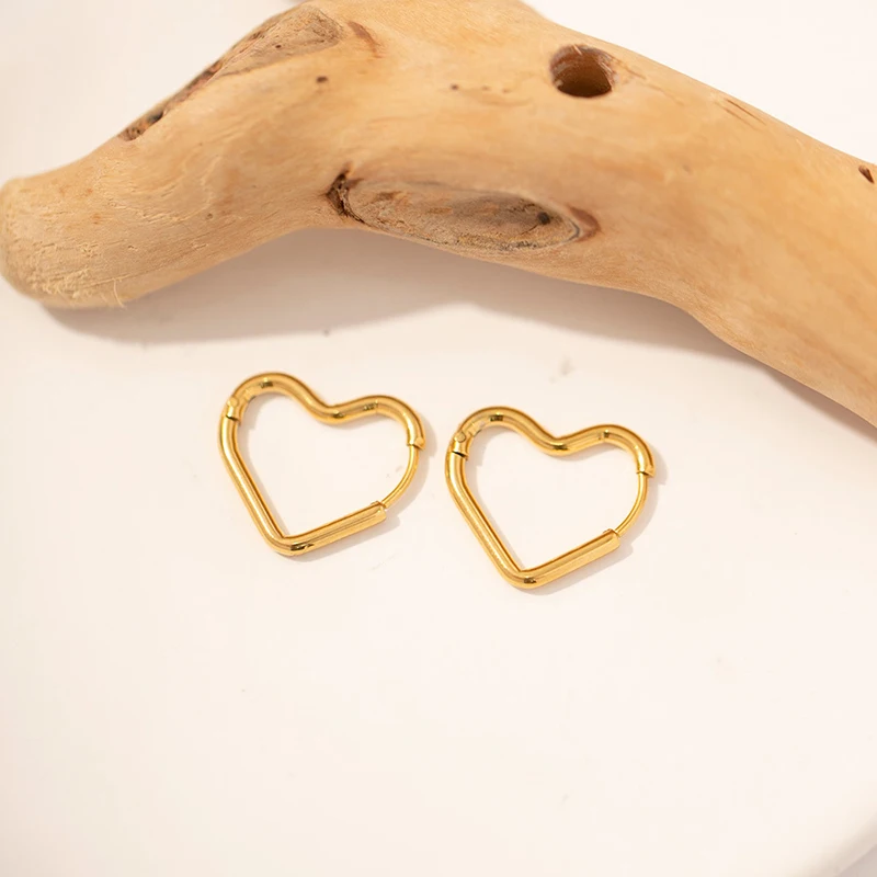 Fashion Minimalist Gold Color Stainless Steel Heart Earrings For Women Girl Simple Punk Hoop Earrings Piercing Korean Jewelry