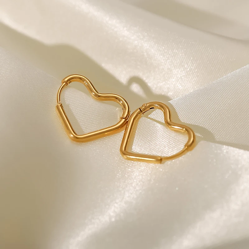 Fashion Minimalist Gold Color Stainless Steel Heart Earrings For Women Girl Simple Punk Hoop Earrings Piercing Korean Jewelry