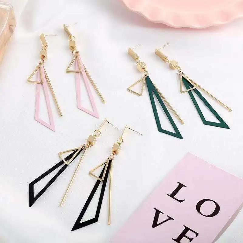 New Boho Triangle Hang Earrings for Women Pink Green Hollow Geometric Statement Tassel Earrings Elegant Party Ear Jewelry