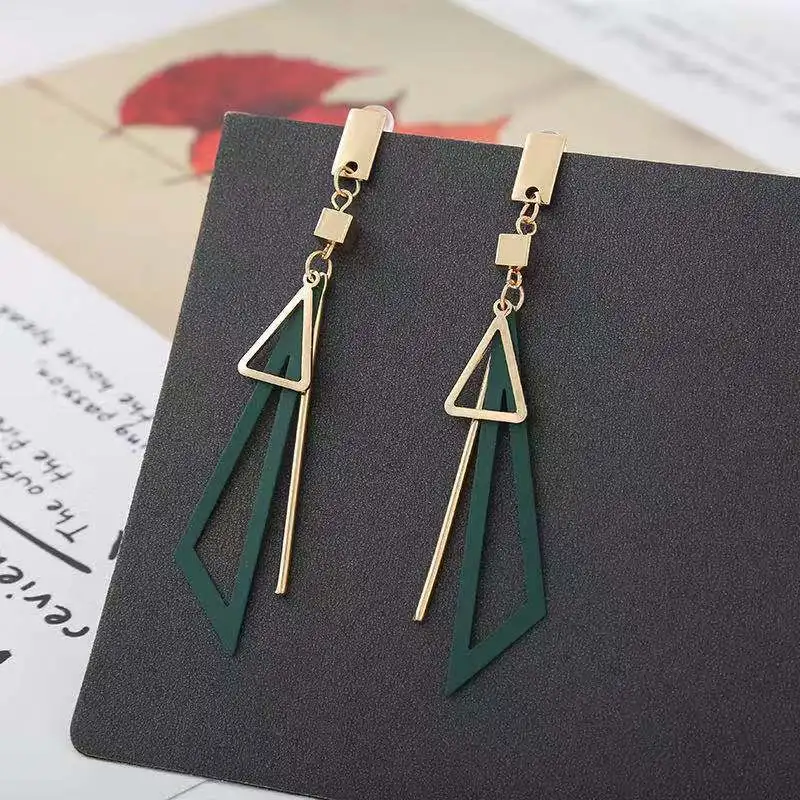 New Boho Triangle Hang Earrings for Women Pink Green Hollow Geometric Statement Tassel Earrings Elegant Party Ear Jewelry