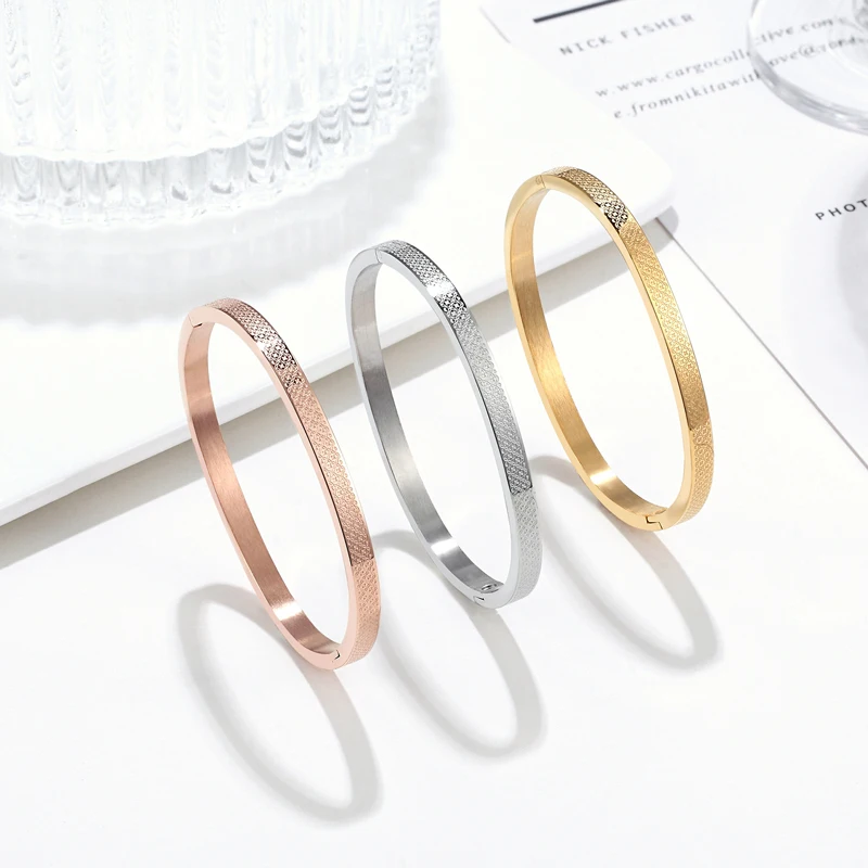 Diameter 5cm And 5.8cm Bangle For Women Kid Stainless Steel Small Flower Gold Color Bracelet Jewelry Low Price Wholesale