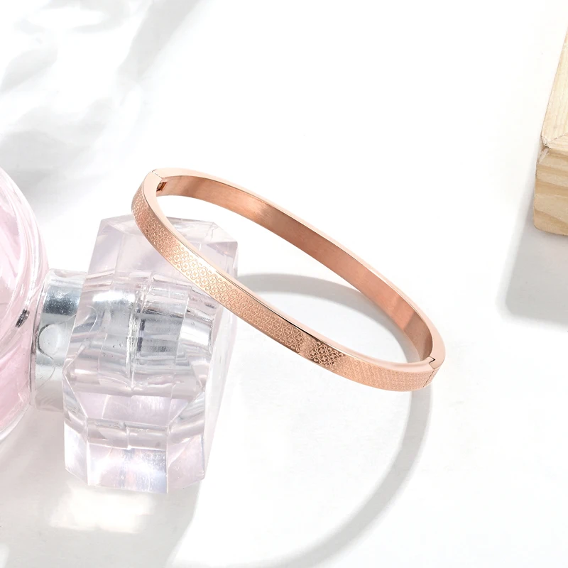 Diameter 5cm And 5.8cm Bangle For Women Kid Stainless Steel Small Flower Gold Color Bracelet Jewelry Low Price Wholesale