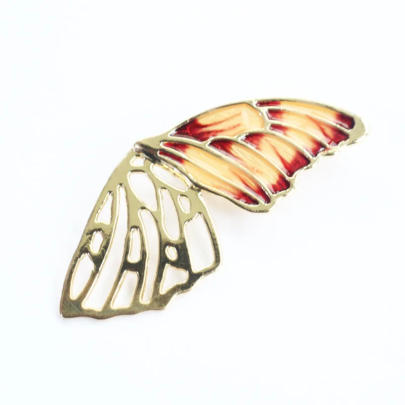Fashion Pearl and Rhinestone Brooches for Women Baroque Trendy Butterfly Pins Clothes Accessories Wedding Gifts