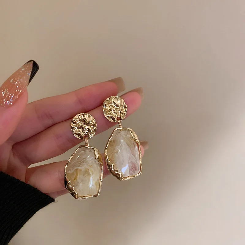 New Fashion Earrings Zircon Square Stone Earrings Vintage Gold Color Small Earrings for Women Jewelry Accessorries