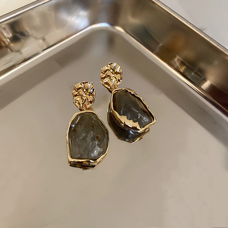 New Fashion Earrings Zircon Square Stone Earrings Vintage Gold Color Small Earrings for Women Jewelry Accessorries