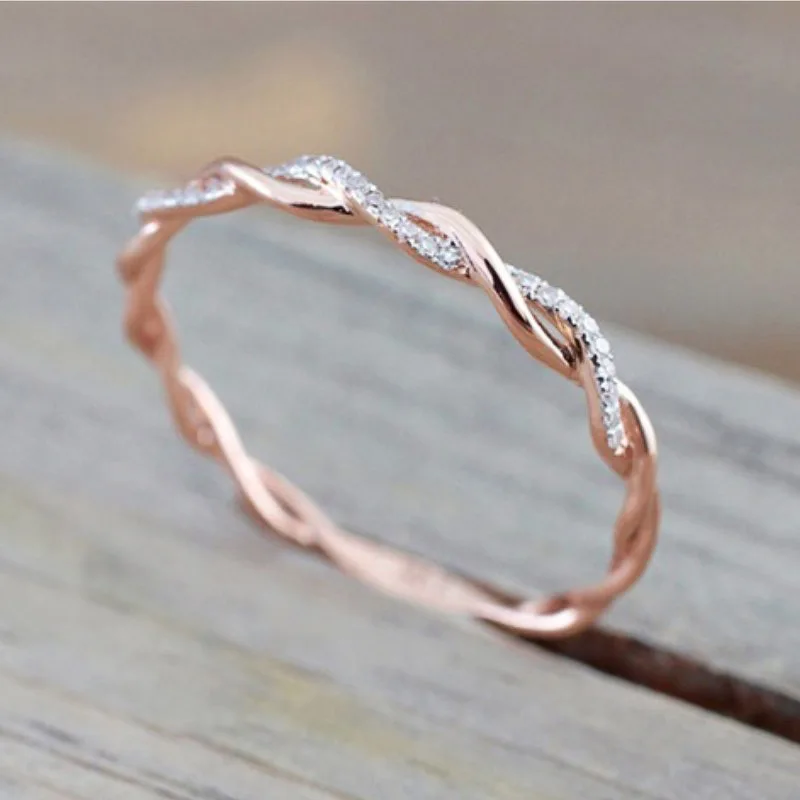 Huitan Classic Women Twist Rings with Dazzling Cubic Zirconia Stone 3Metal Colors Temperament Elegant Female Finger Ring Jewelry