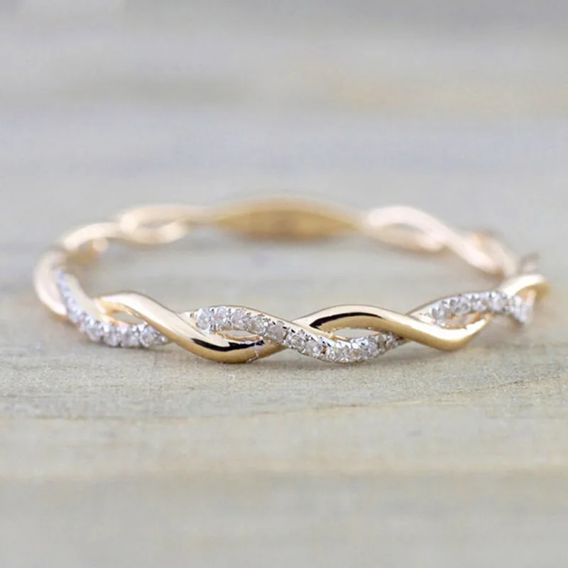 Huitan Classic Women Twist Rings with Dazzling Cubic Zirconia Stone 3Metal Colors Temperament Elegant Female Finger Ring Jewelry