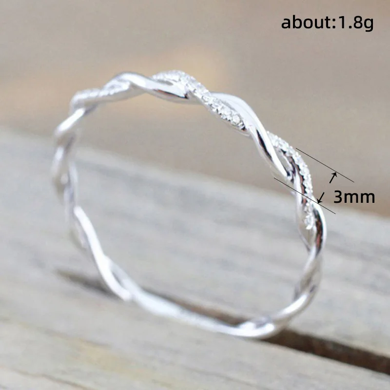 Huitan Classic Women Twist Rings with Dazzling Cubic Zirconia Stone 3Metal Colors Temperament Elegant Female Finger Ring Jewelry