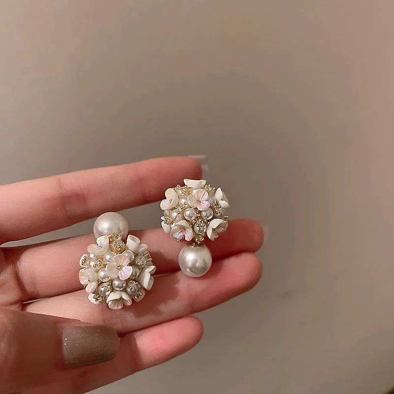 Elegant Imitation Pearl Earrings Women Double Side White Shell Pearl Stud Earrings Exquisite Ear Jewelry For Party Banquet A-