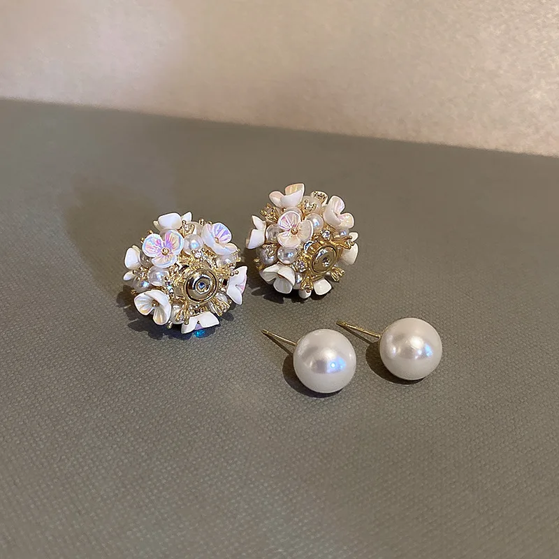 Elegant Imitation Pearl Earrings Women Double Side White Shell Pearl Stud Earrings Exquisite Ear Jewelry For Party Banquet A-