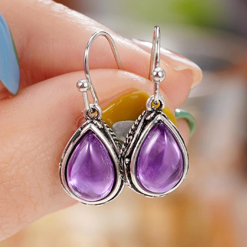 Huitan Green/Red Pear Stone Drop Earrings for Women Ethnic Style Aesthetic Carved Pattern Temperament Lady's Earrings Jewelry